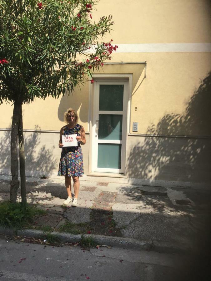 Casalella Villa Viareggio Buitenkant foto