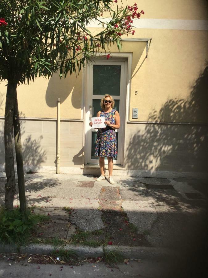 Casalella Villa Viareggio Buitenkant foto